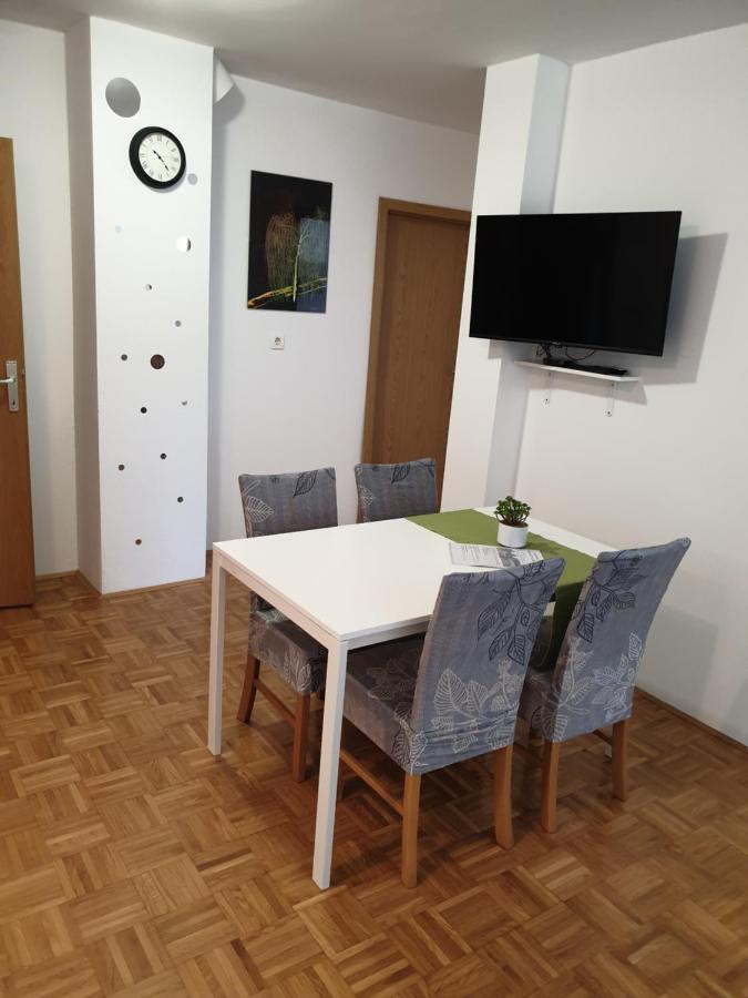Apartment Emma Ljubljana - Free Parking, Ac, Wifi Exteriör bild