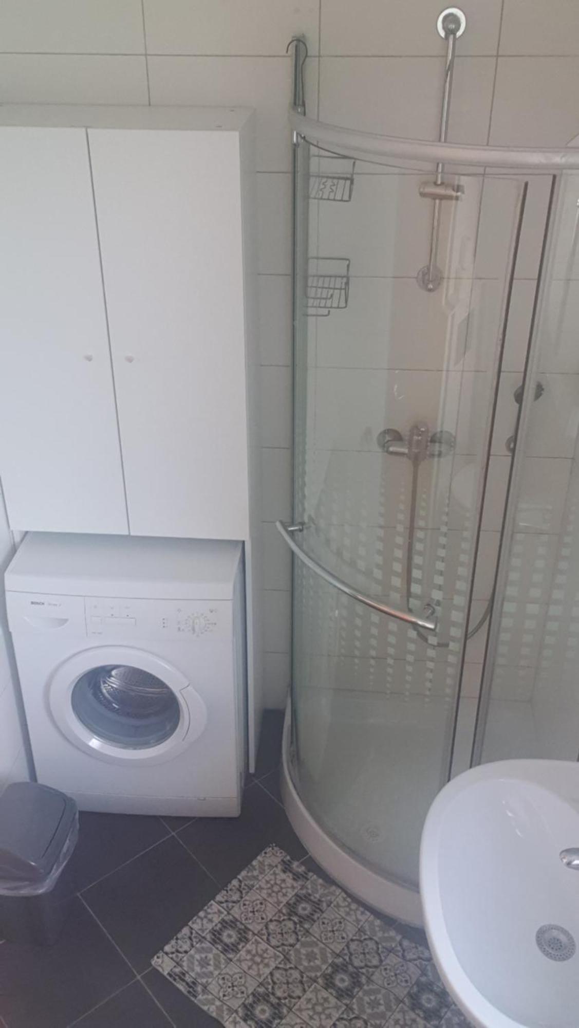 Apartment Emma Ljubljana - Free Parking, Ac, Wifi Exteriör bild