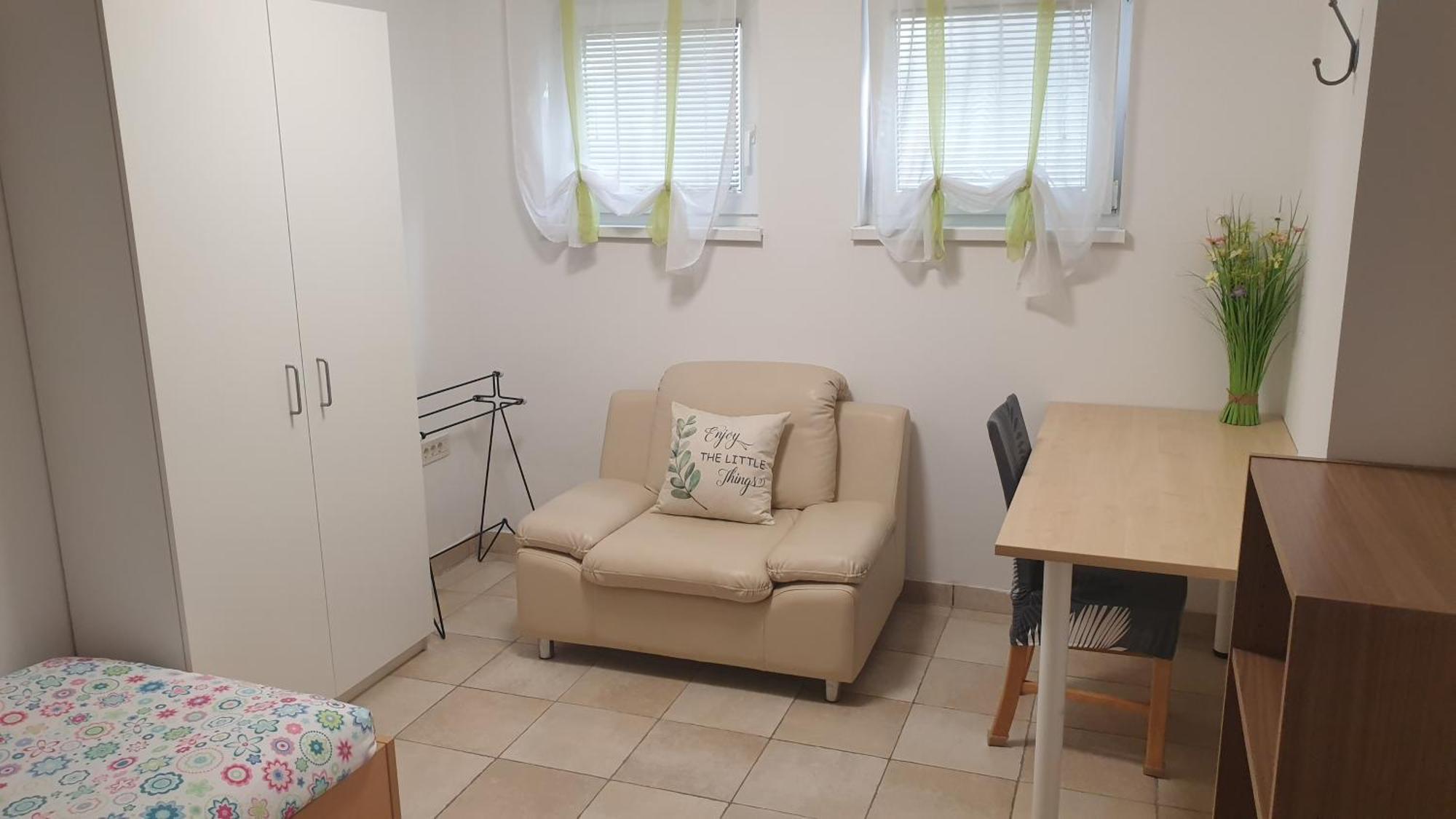 Apartment Emma Ljubljana - Free Parking, Ac, Wifi Exteriör bild